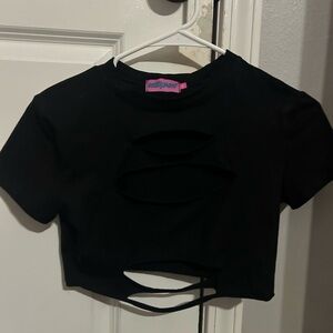 KARINA CUT-OUT CROP T-SHIRT